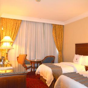 NearBy Hotel