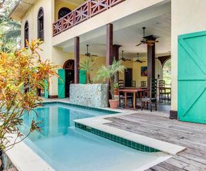 Colonial Suite @ Mahogany Hall San Ignacio Belize
