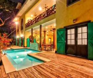 Toucan Suite @ Mahogany Hall San Ignacio Belize
