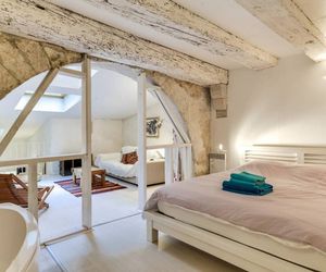 Welkeys Apartment - Rue des Fourbisseurs Avignon France