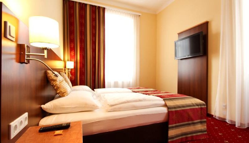 Hotel Photo 1