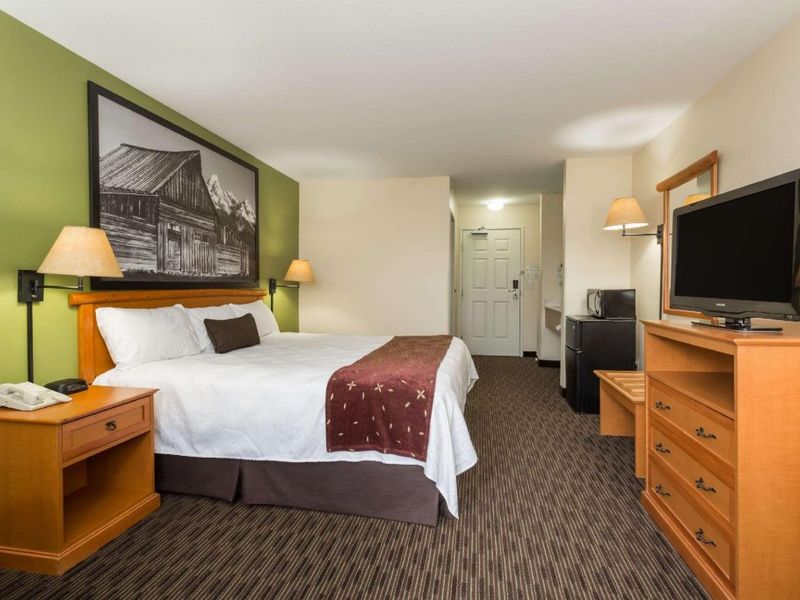 Hotel Photo 5