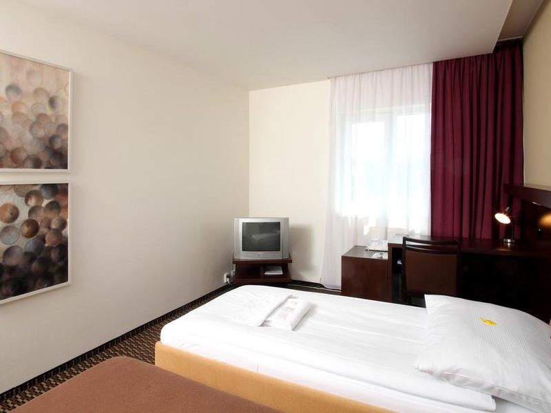 Hotel Photo 1