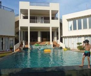 Blue Whale Sanctuary Hotel Anyer Indonesia