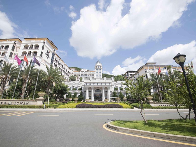 Hotel Photo 1