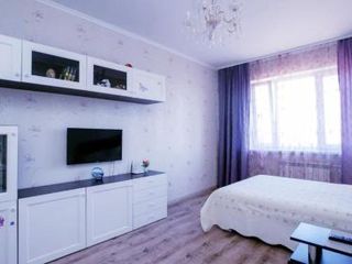 Уютная квартира у метро! Cozy place!