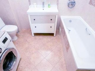 Уютная квартира у метро! Cozy place!