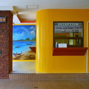 NearBy Hotel