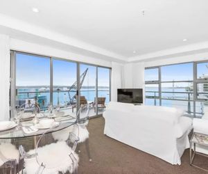 2 Bedroom SubPenthouse and Panoramic Water Views Auckland New Zealand