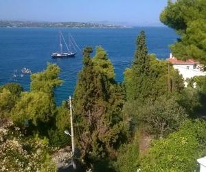 seaside (50m away) maisonette Spetses Greece