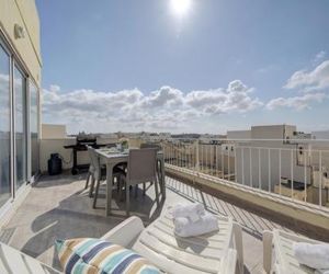 Off the Strand, Modern 3-bedroom Apartment Gzira Republic of Malta