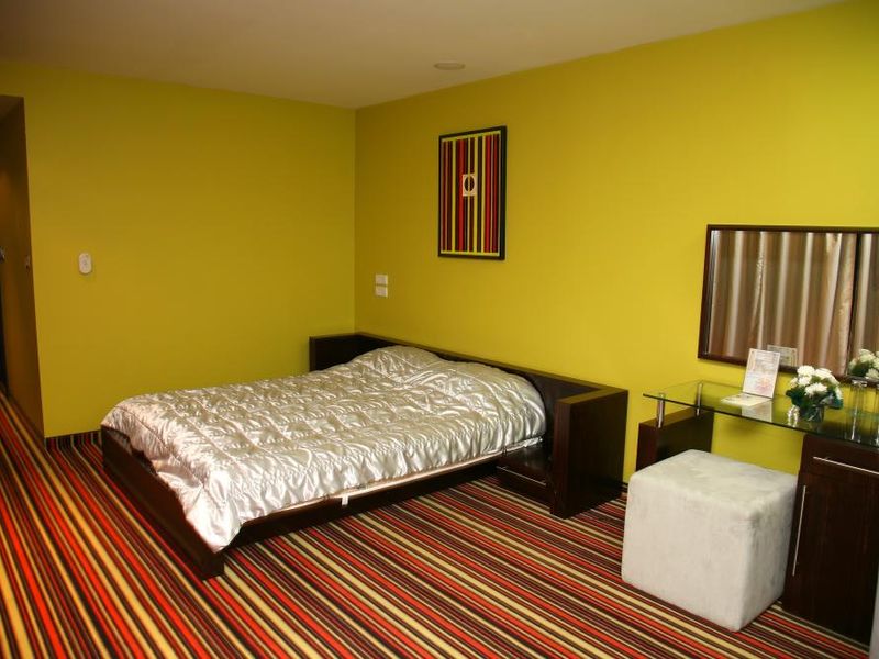 Hotel Photo 1