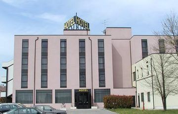 Hotel Photo 23