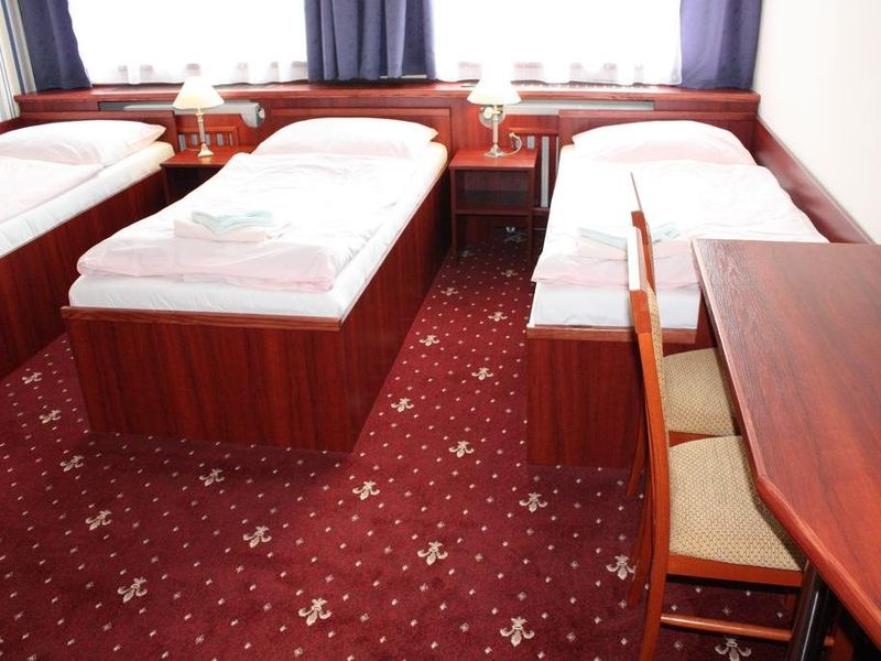 Hotel Photo 8