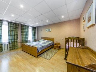 Apartment on Nevsky 75