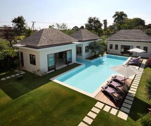 Villa Istana Putih Canggu Indonesia