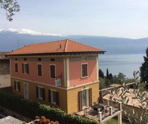 Il sogno sul lago Gargnano Italy