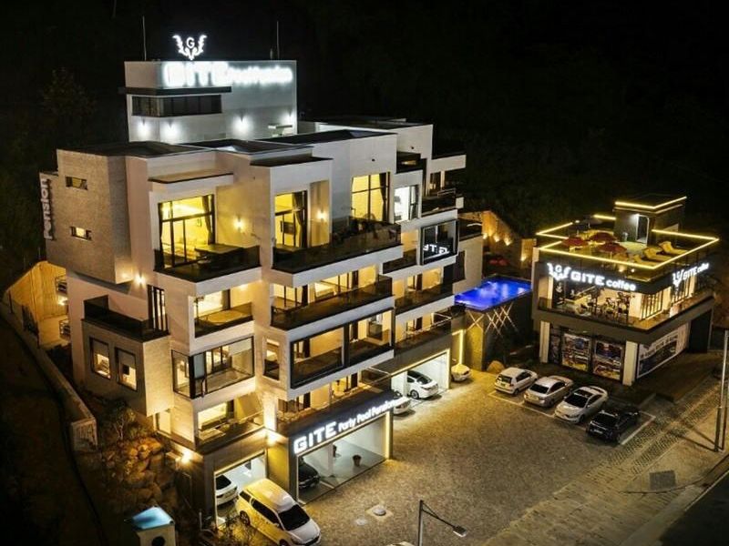 Hotel Photo 1