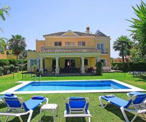 1106 Marbella Large Family Villa El Paraiso Spain