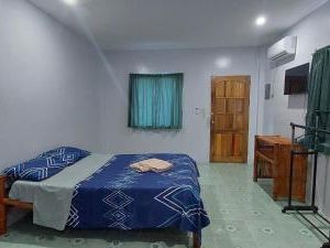 Genna Santa Fe Guesthouse San Remigio Philippines