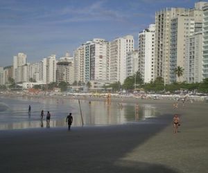 Flat Pitangueiras Boulevard Center Guaruja Brazil