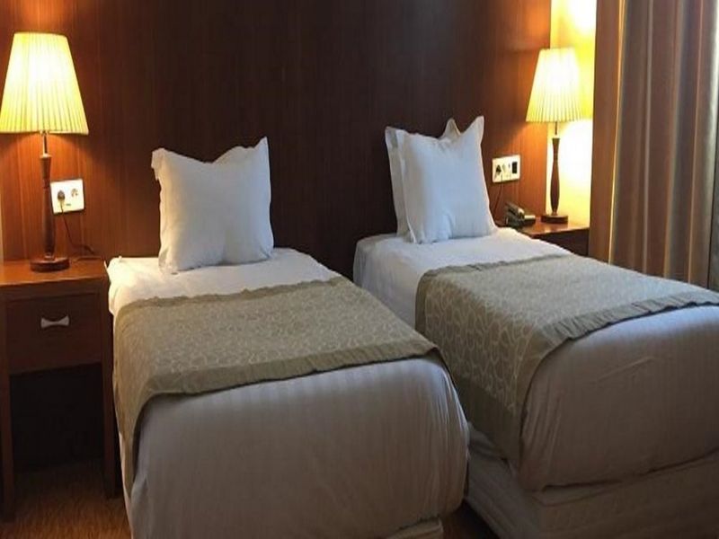 Hotel Photo 8
