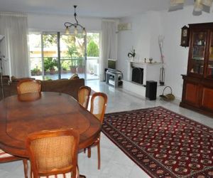 145 м2 Seaside Apartment Glyfada Greece