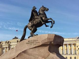 Апартаменты у Медного всадника