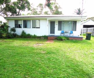 Beach Cottage Woollamia Australia