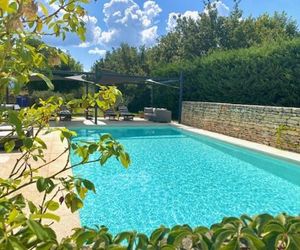 Mas Oréa côté piscine Gordes France