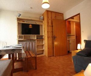 Apartment Eterlous Chantemerle France