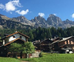 Chalet nel cuore delle Dolomiti Falcade Italy