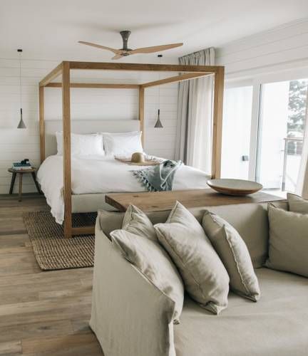 image of hotel The Surfrider Malibu