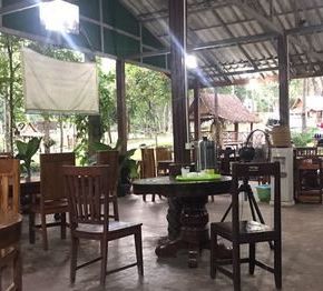 NearBy Hotel
