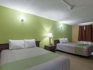 Hotel pic LoneStar Inn and Suite