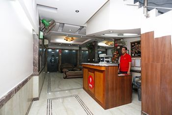 OYO Rooms 760 Karol Bagh Metro Station