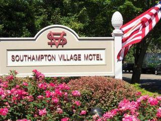 Фото отеля Southampton Village Motel