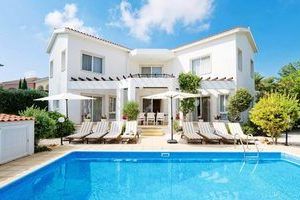 Villa Margarita Coral-Bay Cyprus