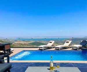 Emilys penthouse-view of Galilee&Golan mountains Hazon Israel