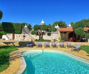 Trullo Santo Stefano San Michele Salentino Italy