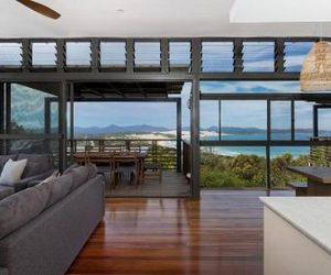 ONE MILE RETREAT Stunning Beach House Anna Bay Australia