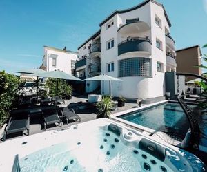 Holiday Apartments Amarilis Pakostane Croatia