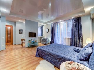 Mike Ryss' Apt on Nevsky 79