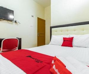 RedDoorz Syariah @ Jalan Setiabudi Medan 3 Medan Indonesia