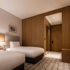 NearBy Hotel