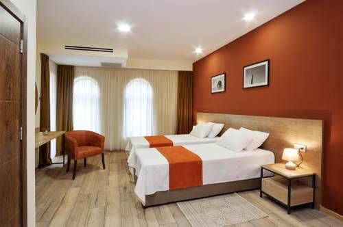 Hotel Photo 1