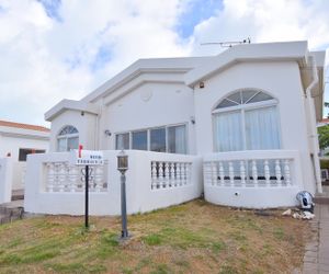 Resort island Private Villa Near The Beach J25A Taketomi-cho Japan