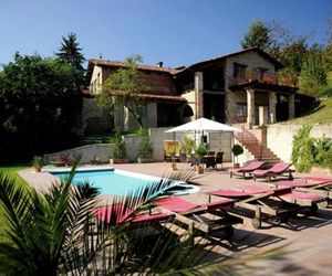 Fabulous Mansion in Bastia Mondovi with Swimming Pool Bastia Mondovi Italy
