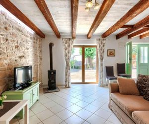 Holiday Home Haus Pinia (KST127) Castellier Croatia