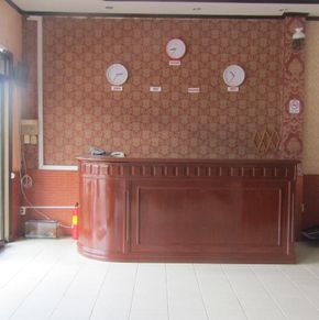 NearBy Hotel